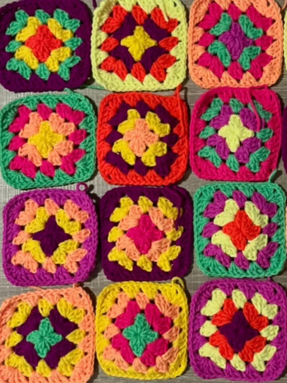 Lot of 20 4.5” Neon Mix Crochet TRADITIONAL GRANNY SQUARES Afghan Blanket